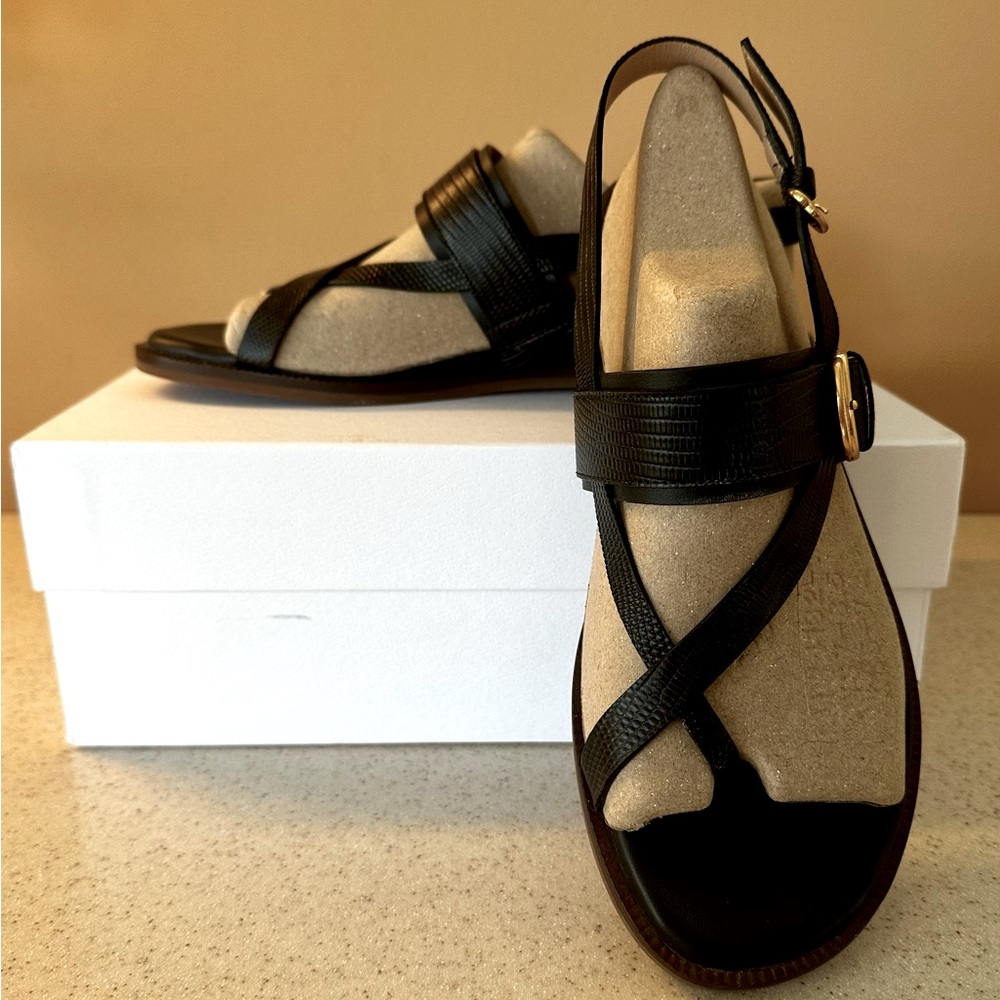 COLE HAAN Buckle Flat Sandal.